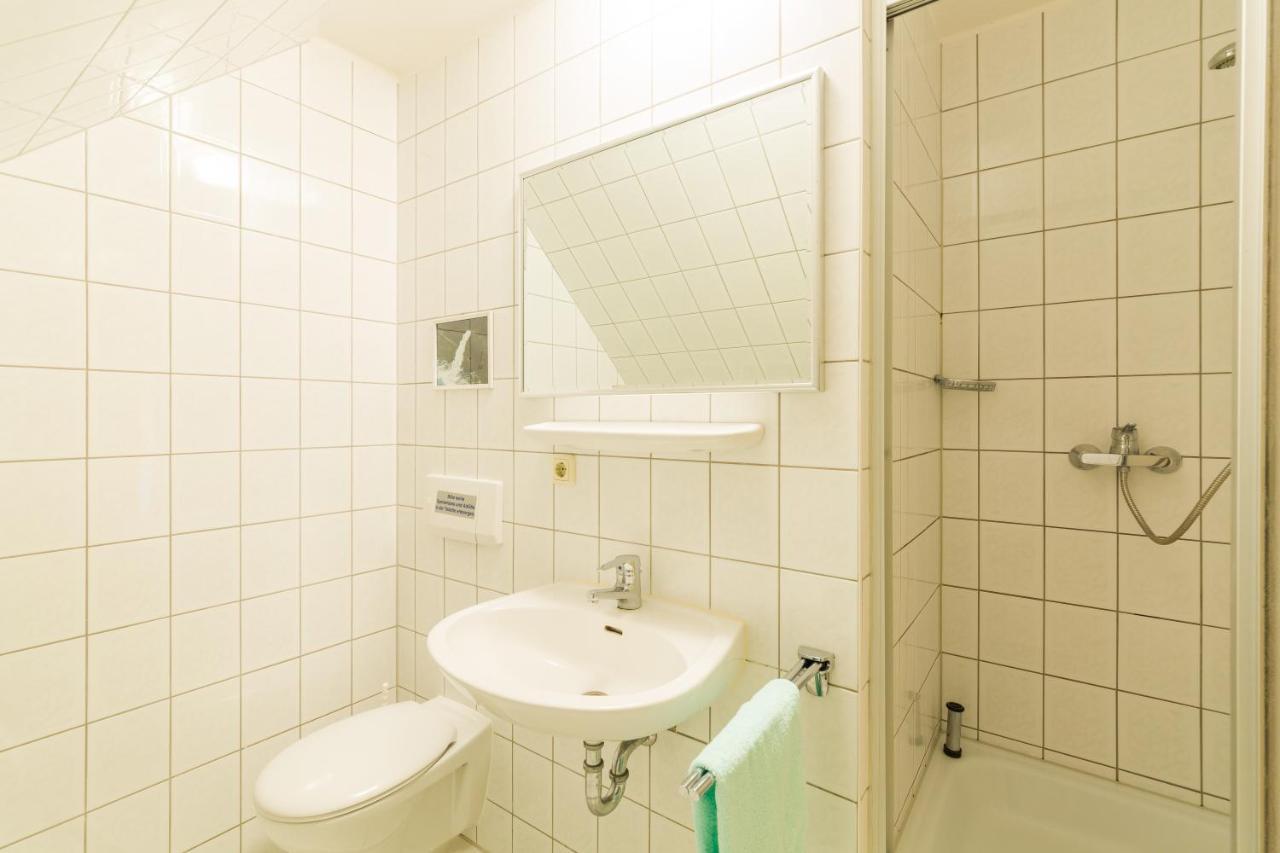 Der Suedschwede ... Dein Gaestehaus Mitten In Zingst Und Nah Zum Strand Exterior photo